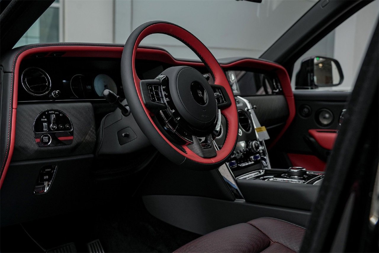 New 2026 Rolls-Royce Cullinan image 16