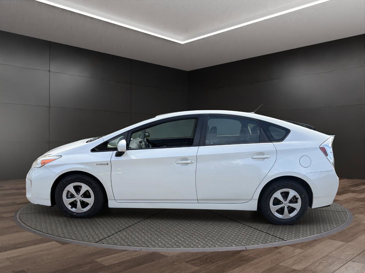 Used 2013 Toyota Prius Three FWD image 5