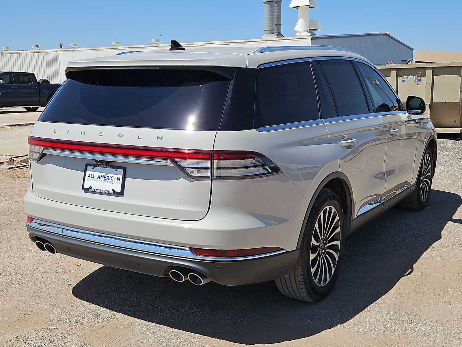 Used 2023 Lincoln Aviator Reserve w/ Elements Package Plus RWD image 8