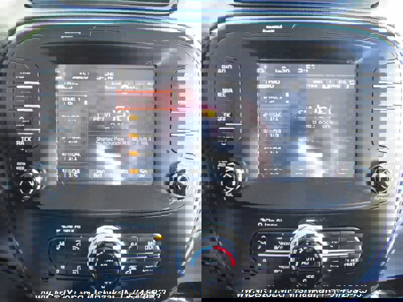 Used 2018 Kia Soul + FWD image 24