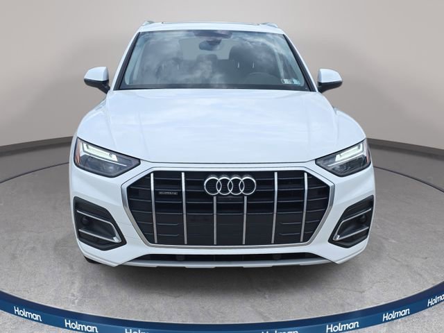 Used 2022 Audi Q5 2.0T Premium Plus w/ Premium Plus Package AWD/4WD image 3