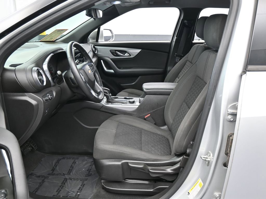 Used 2019 Chevrolet Blazer L FWD image 11