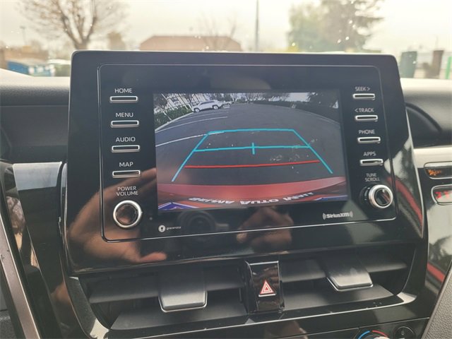 Used 2024 Toyota Camry SE image 17