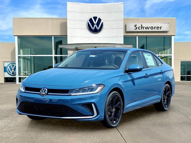 New 2026 Volkswagen Jetta SE FWD image 2