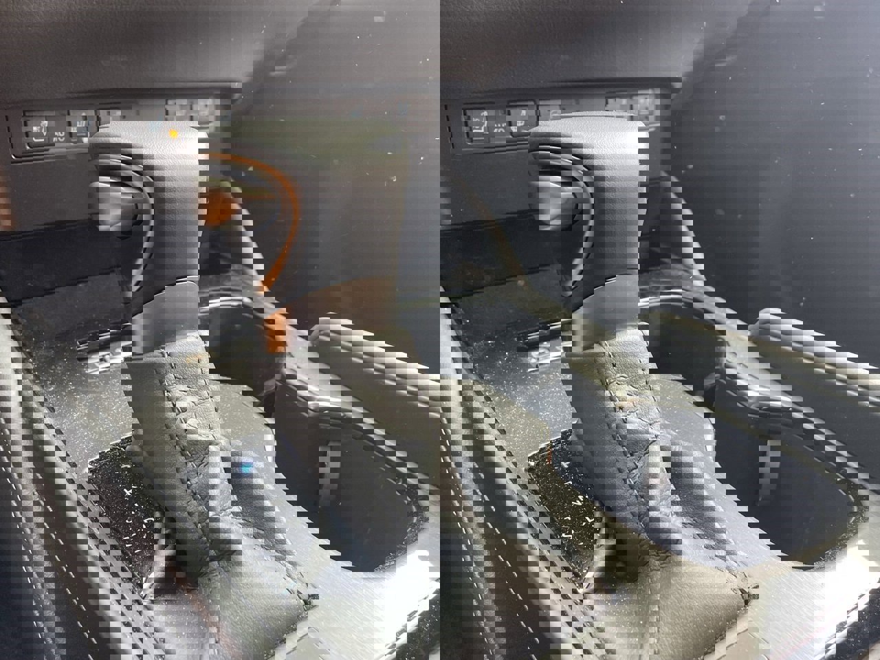 Used 2025 Lexus ES 350 w/ Premium Package image 6