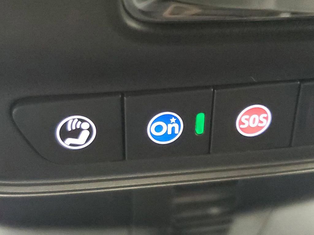 Used 2025 GMC Acadia Elevation image 17