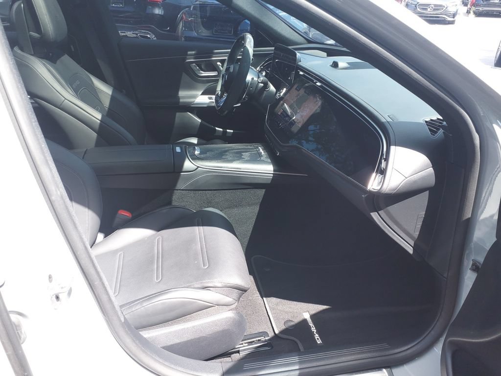 Used 2026 Mercedes-Benz E 53 AMG e 4MATIC Sedan image 11
