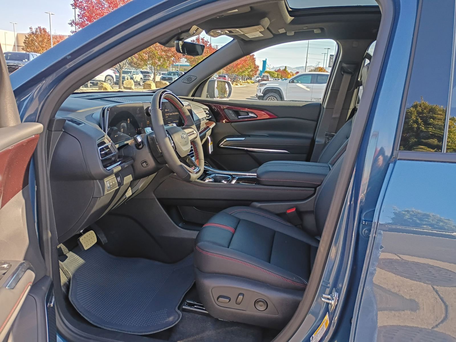 New 2026 Chevrolet Traverse RS image 31