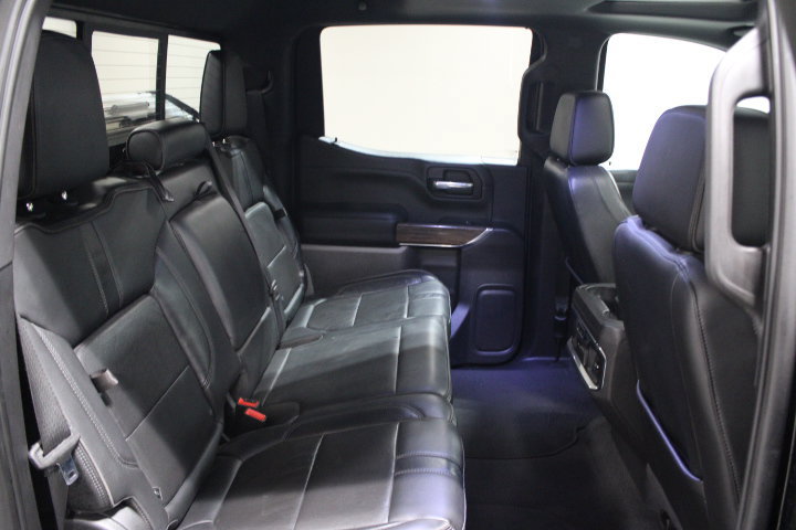 Used 2019 Chevrolet Silverado 1500 High Country w/ Technology Package AWD/4WD image 31