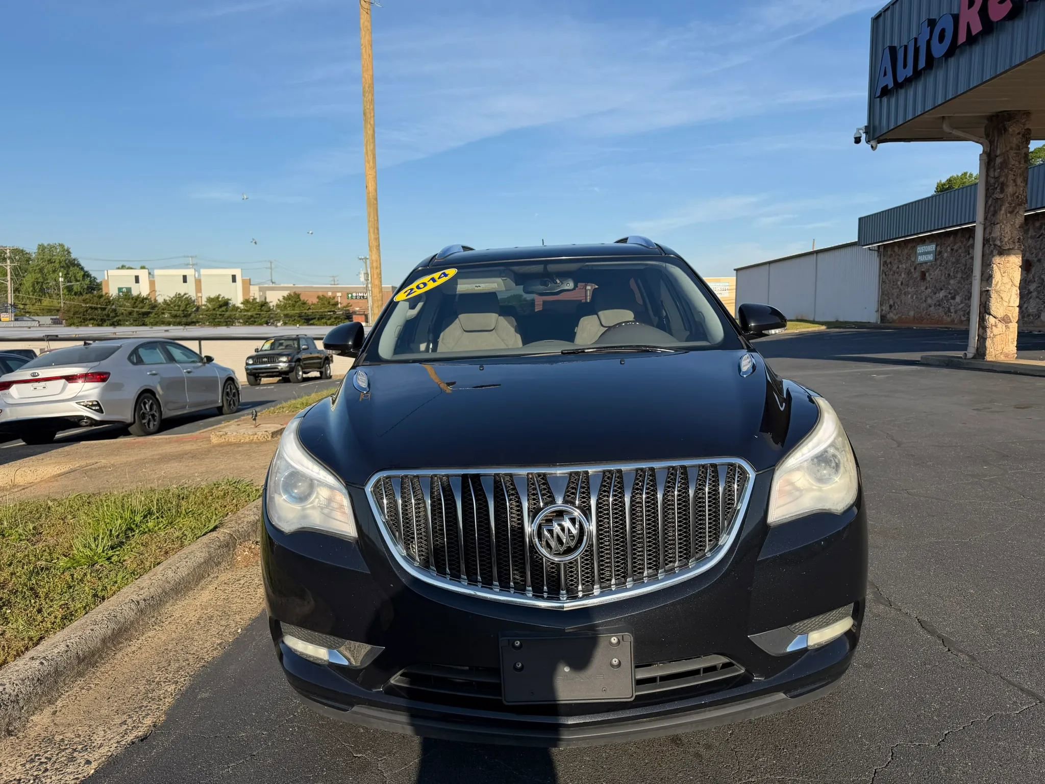 Used 2014 Buick Enclave Convenience FWD image 2