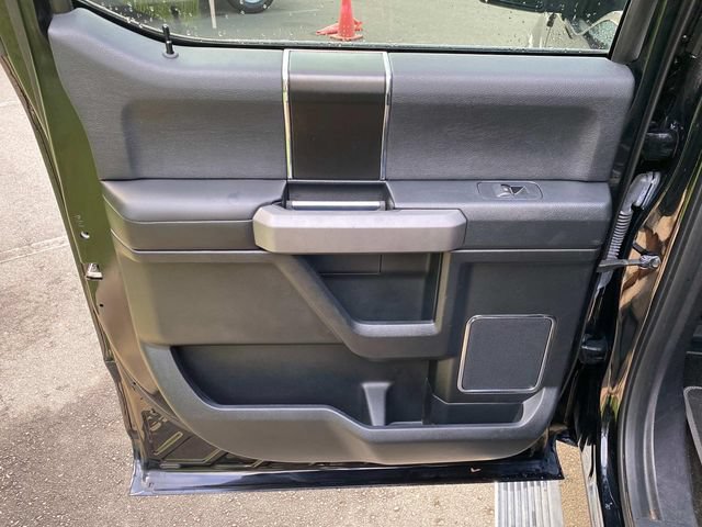Used 2018 Ford F150 Platinum w/ Equipment Group 701A Luxury AWD/4WD image 10
