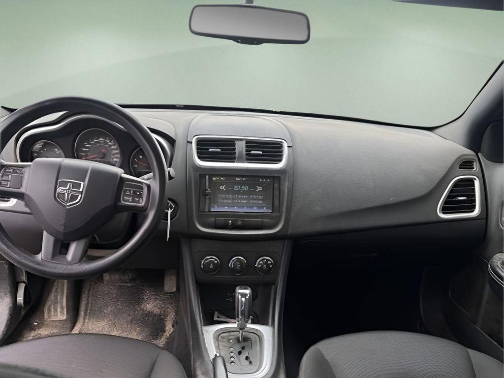 Used 2013 Dodge Avenger SE image 20