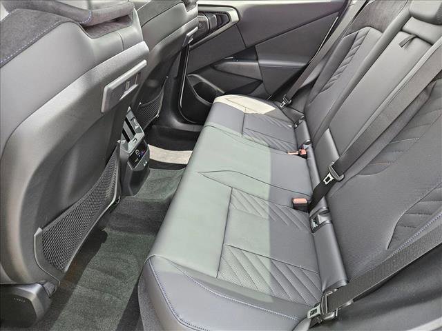 Used 2025 BMW X3 xDrive30i w/ Premium Package image 14