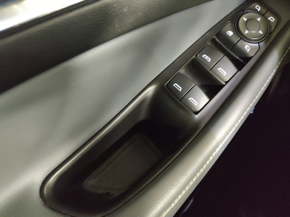 Used 2019 Buick Enclave Premium FWD image 27