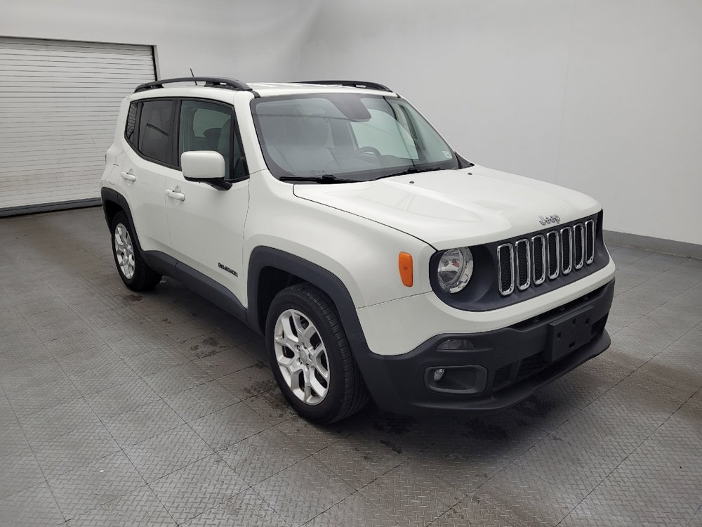 Used 2017 Jeep Renegade Latitude w/ Popular Equipment Group image 13
