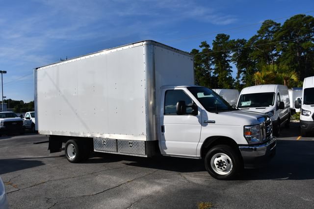 Used 2023 Ford E-450 and Econoline 450 Super Duty w/ Power Windows & Locks Group RWD image 2