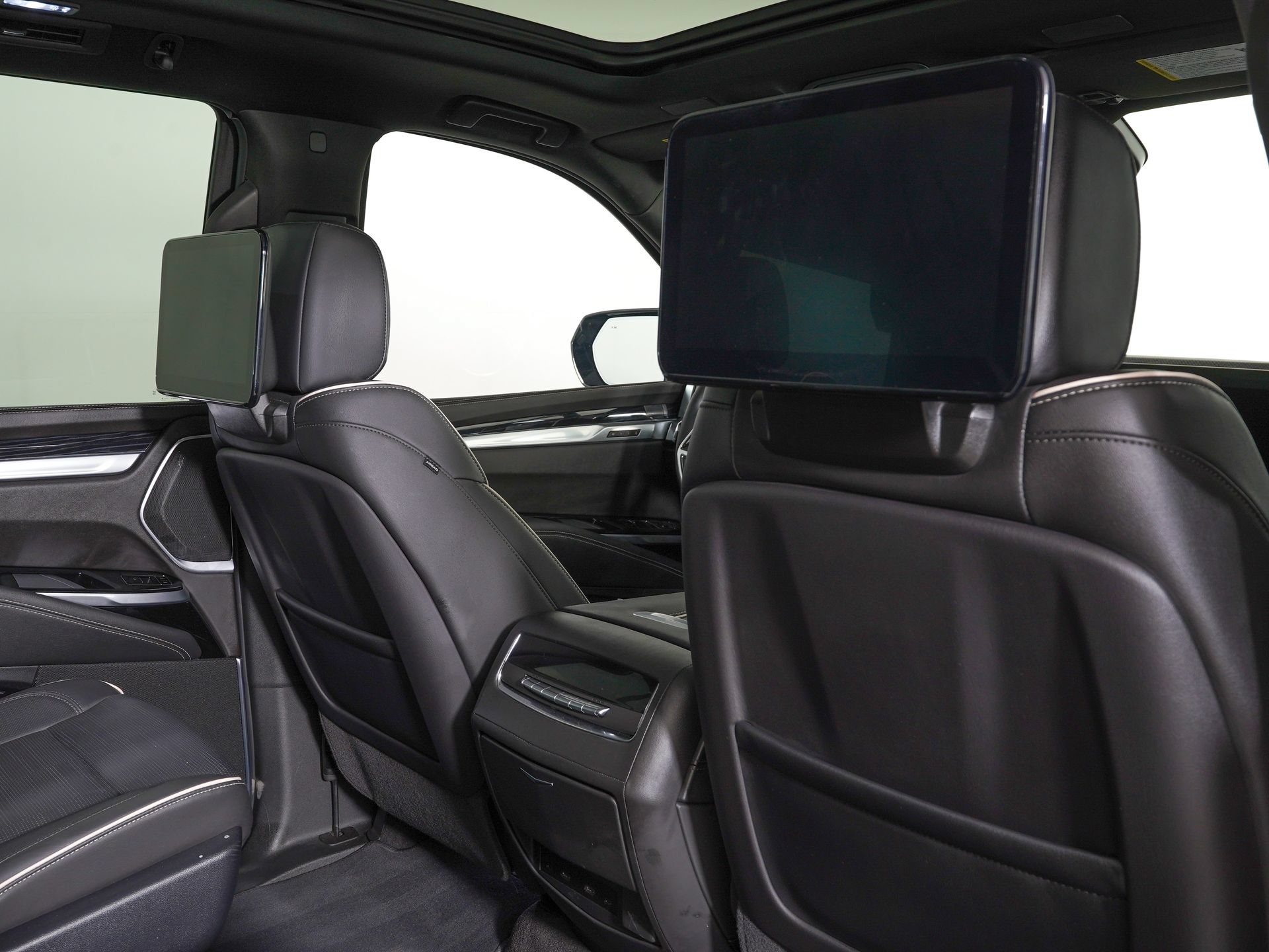 Used 2026 Cadillac Escalade Sport w/ Touring Package AWD/4WD image 12