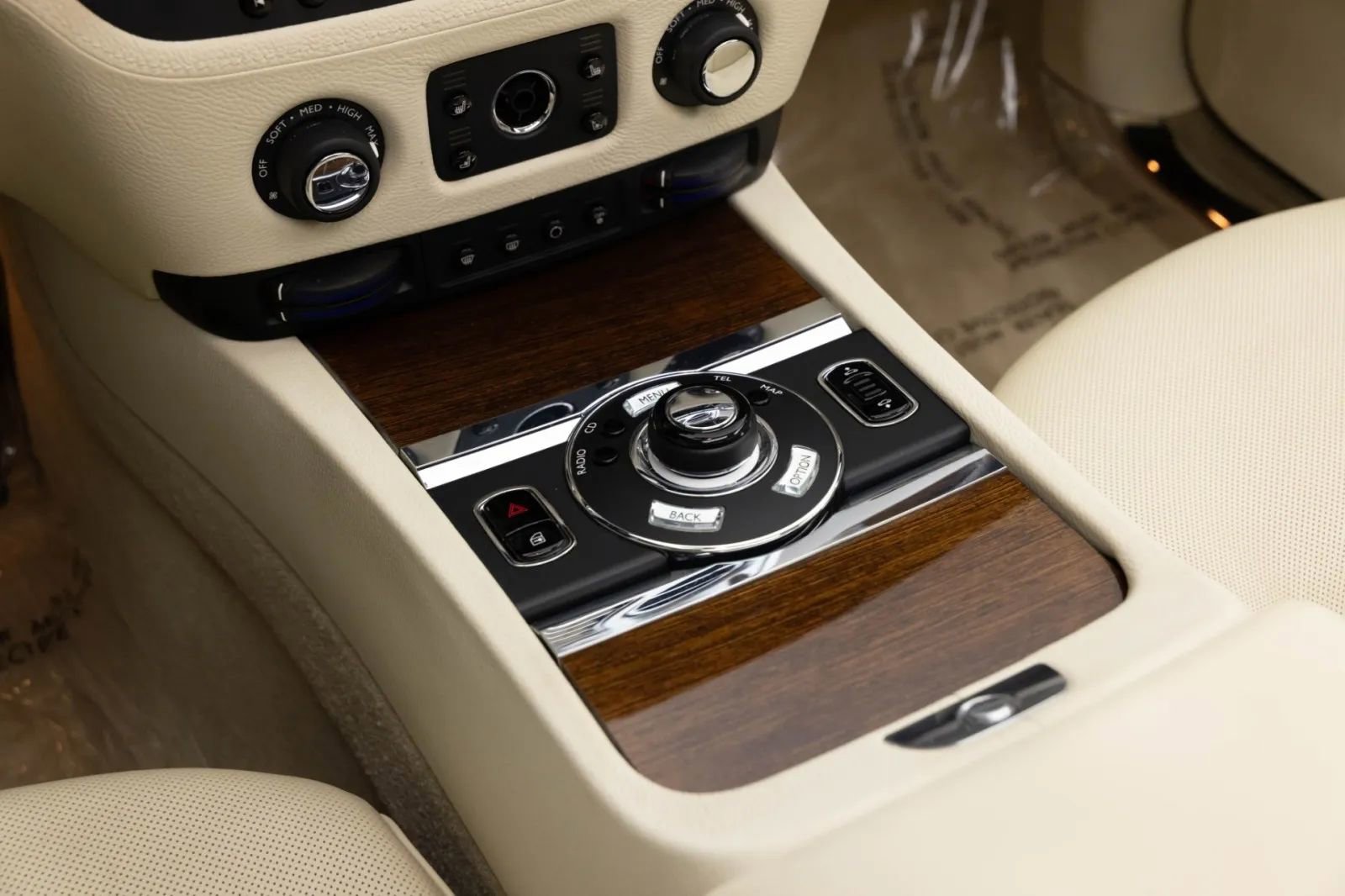 Used 2010 Rolls-Royce Ghost RWD image 16