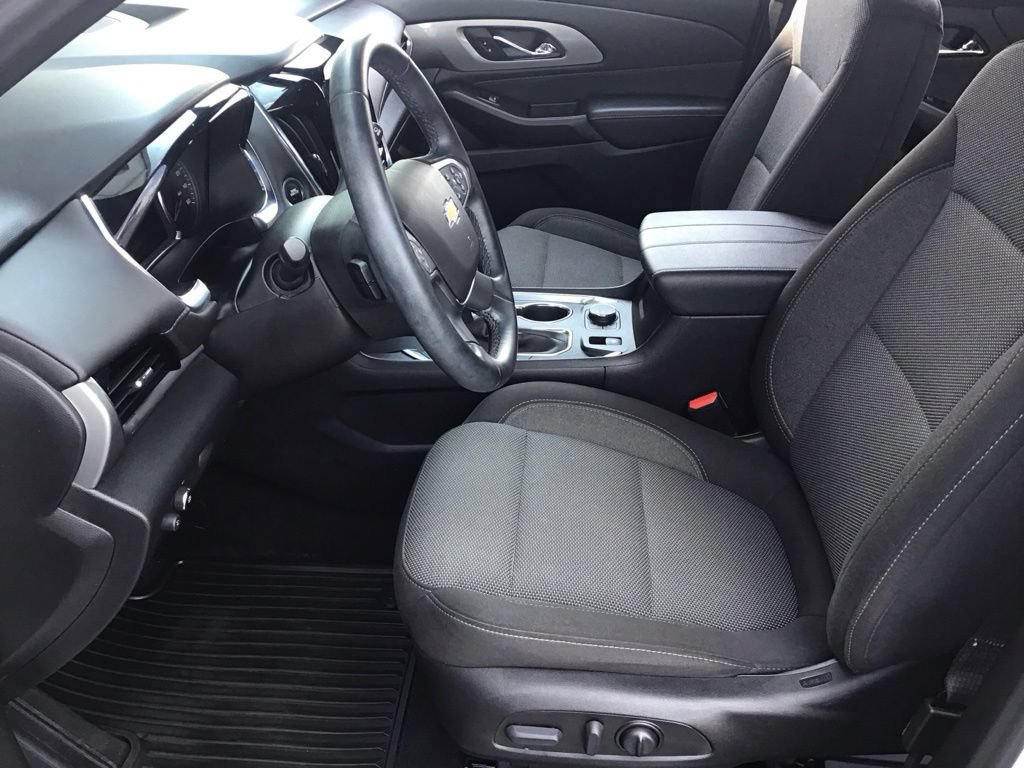 Used 2023 Chevrolet Traverse LT AWD/4WD image 7