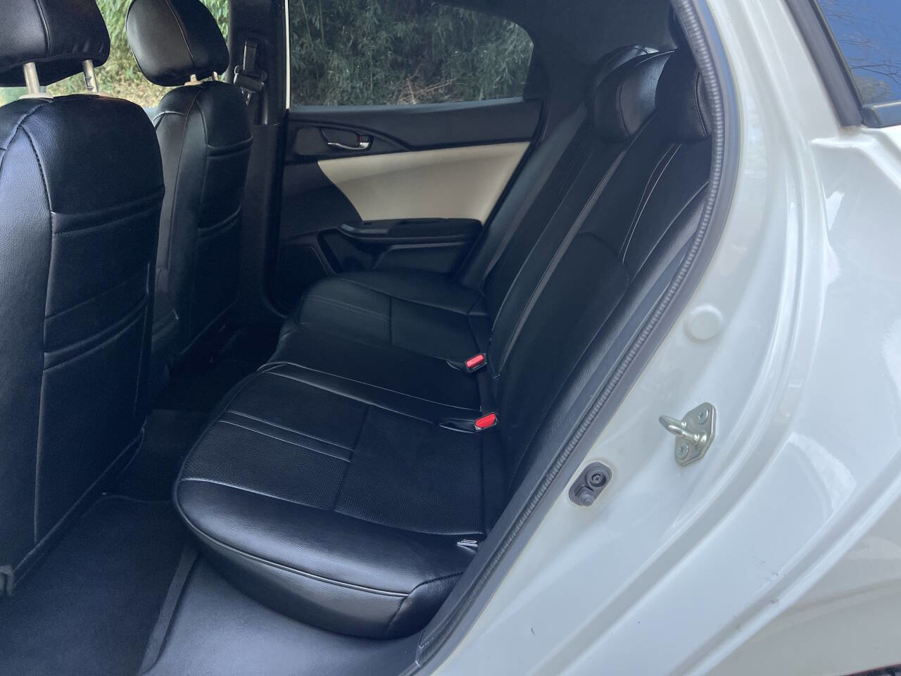 Used 2017 Honda Civic Sport image 7