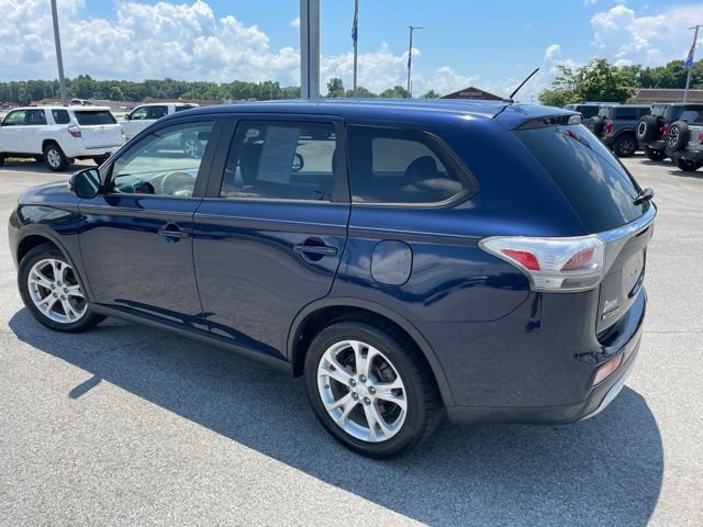 Used 2015 Mitsubishi Outlander SE FWD image 6