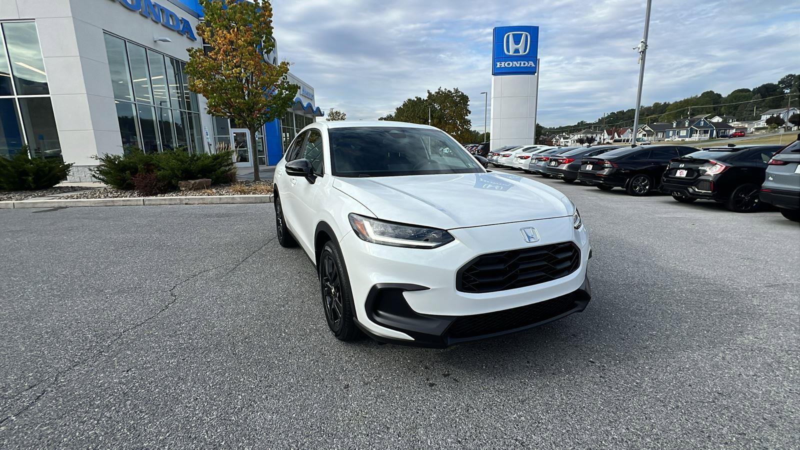 New 2026 Honda HR-V Sport image 2