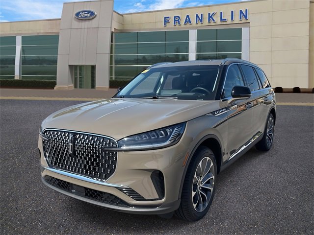 New 2025 Lincoln Aviator AWD w/ Equipment Group 101A image 3