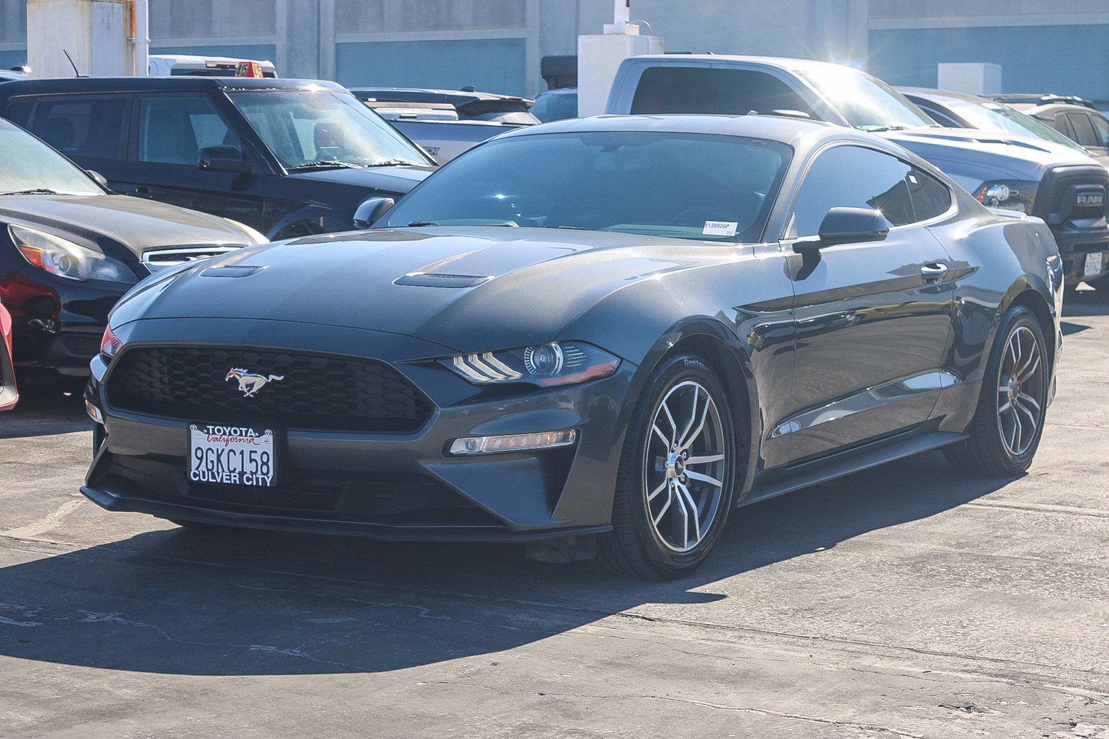 Used 2020 Ford Mustang Premium RWD image 3