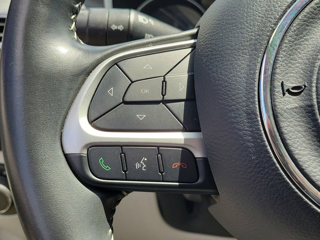 Used 2018 Jeep Compass Latitude image 16