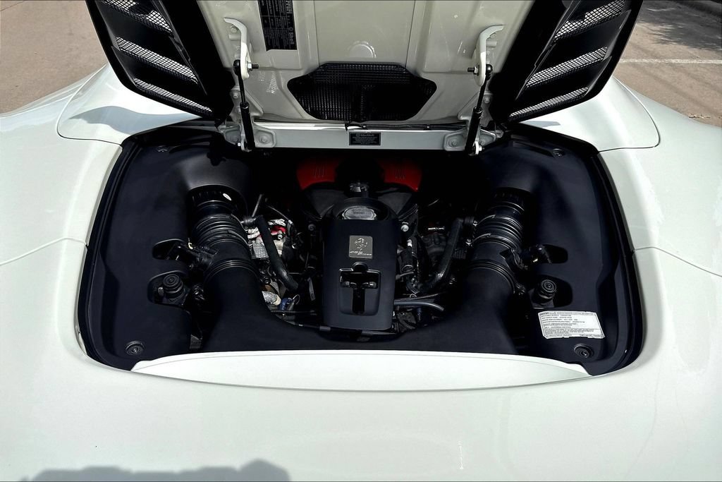 Used 2018 Ferrari 488 Spider RWD image 22
