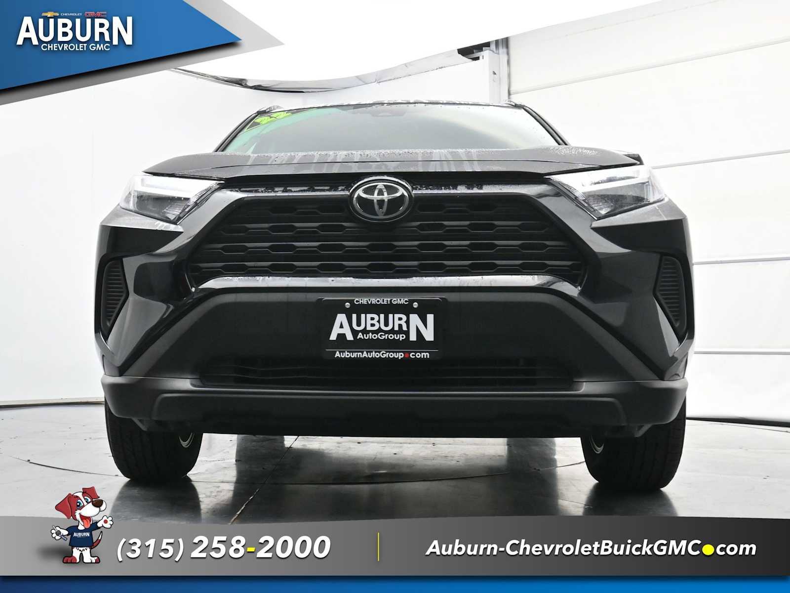 Used 2022 Toyota RAV4 XLE image 18
