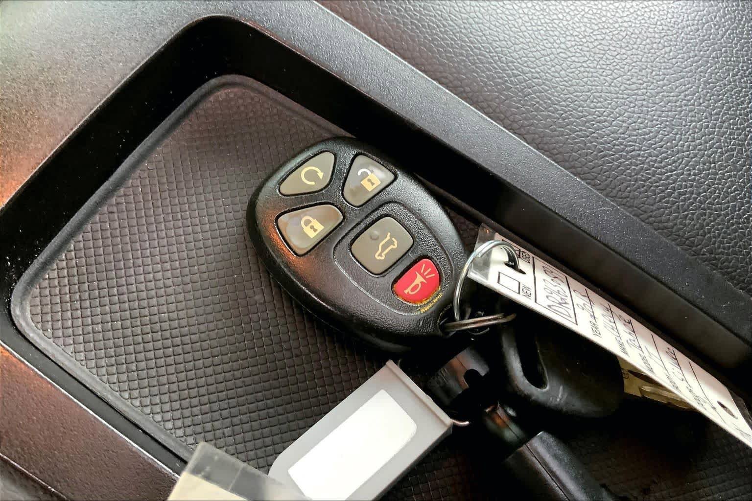 Used 2013 Chevrolet Tahoe LT w/ Texas Edition RWD image 11