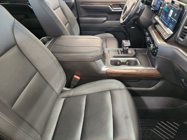 Used 2024 Chevrolet Silverado 1500 RST w/ Convenience Package II RWD image 18