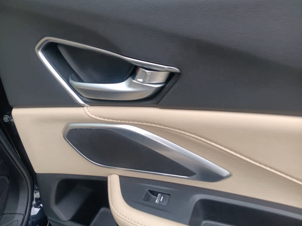 Used 2024 Acura RDX SH-AWD image 25