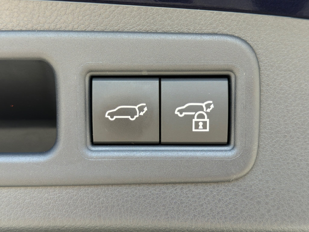 Used 2025 Lexus RX 350 AWD w/ Convenience Package image 19