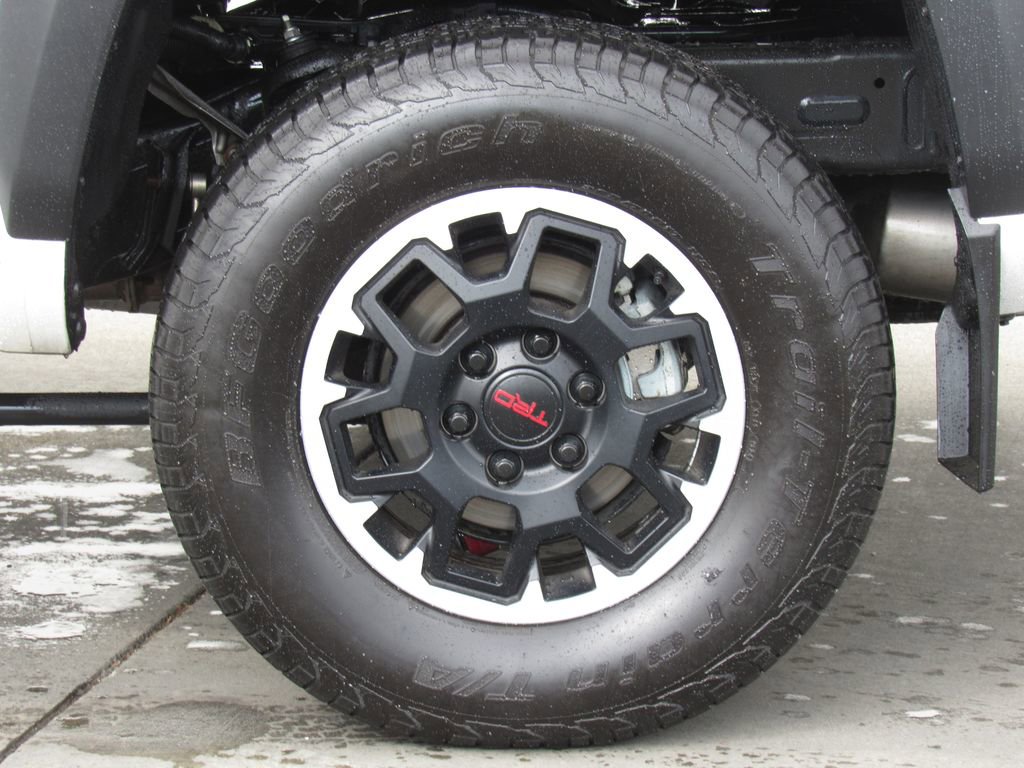 Certified 2024 Toyota Tacoma TRD Off-Road w/ TRD Off Road Upgrade Package AWD/4WD image 41