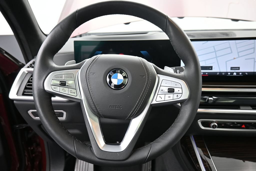 Used 2026 BMW X7 xDrive40i AWD/4WD image 12