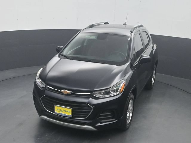 Used 2022 Chevrolet Trax LT w/ LT Convenience Package AWD/4WD image 23