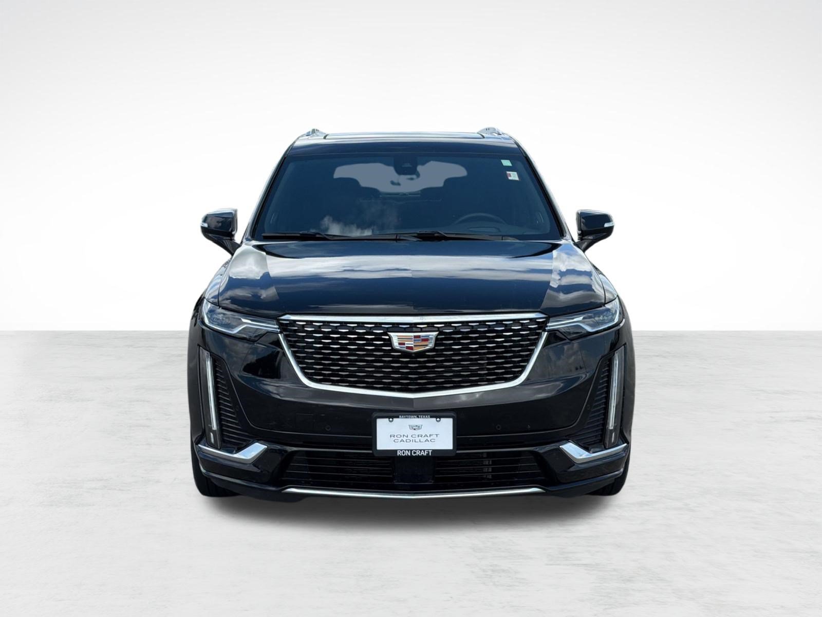 Used 2024 Cadillac XT6 Premium Luxury w/ Technology Package FWD image 6