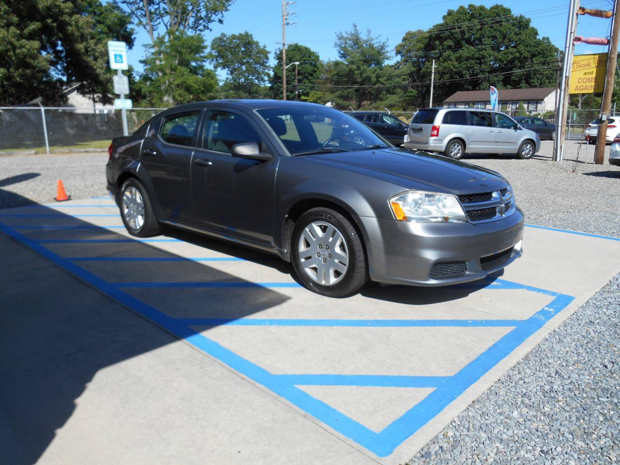 Used 2013 Dodge Avenger SE FWD image 16