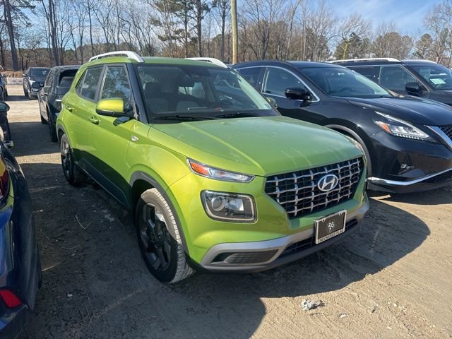 Used 2023 Hyundai Venue SEL
