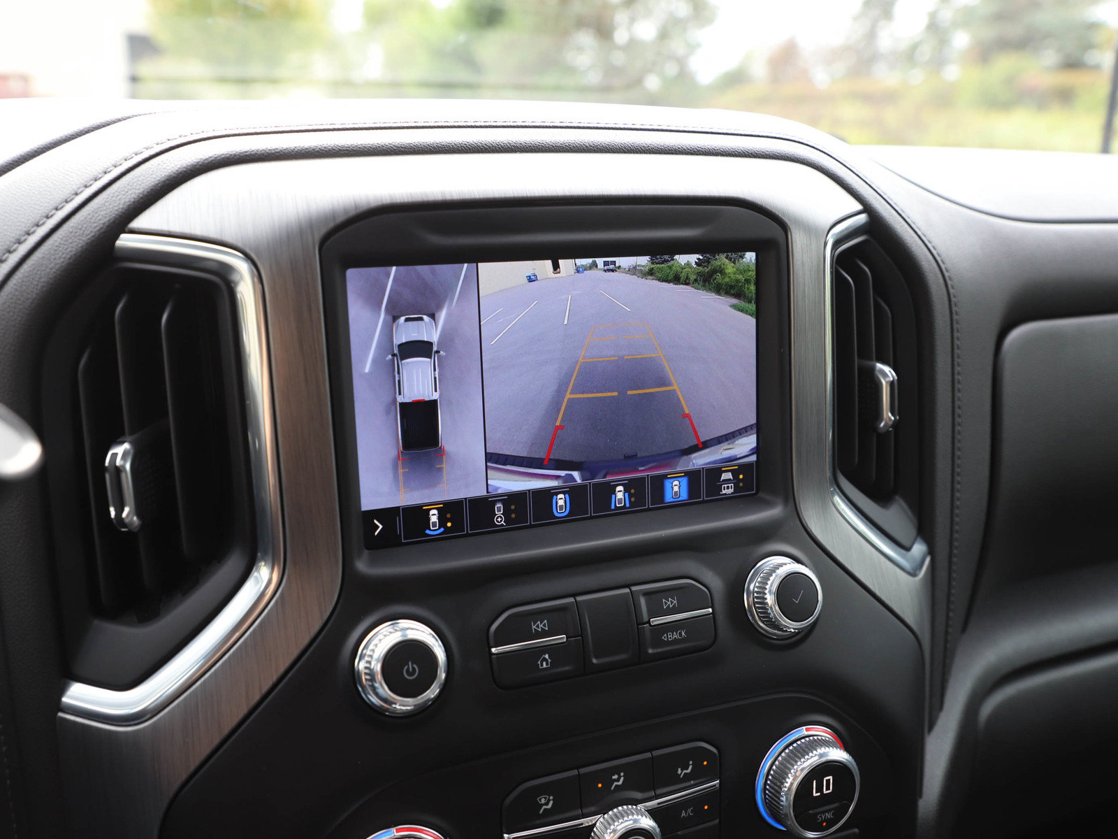 Used 2023 GMC Sierra 3500 Denali w/ Denali Black Diamond Edition AWD/4WD image 20