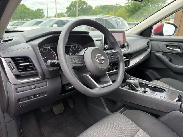 Used 2024 Nissan Rogue SV FWD image 10