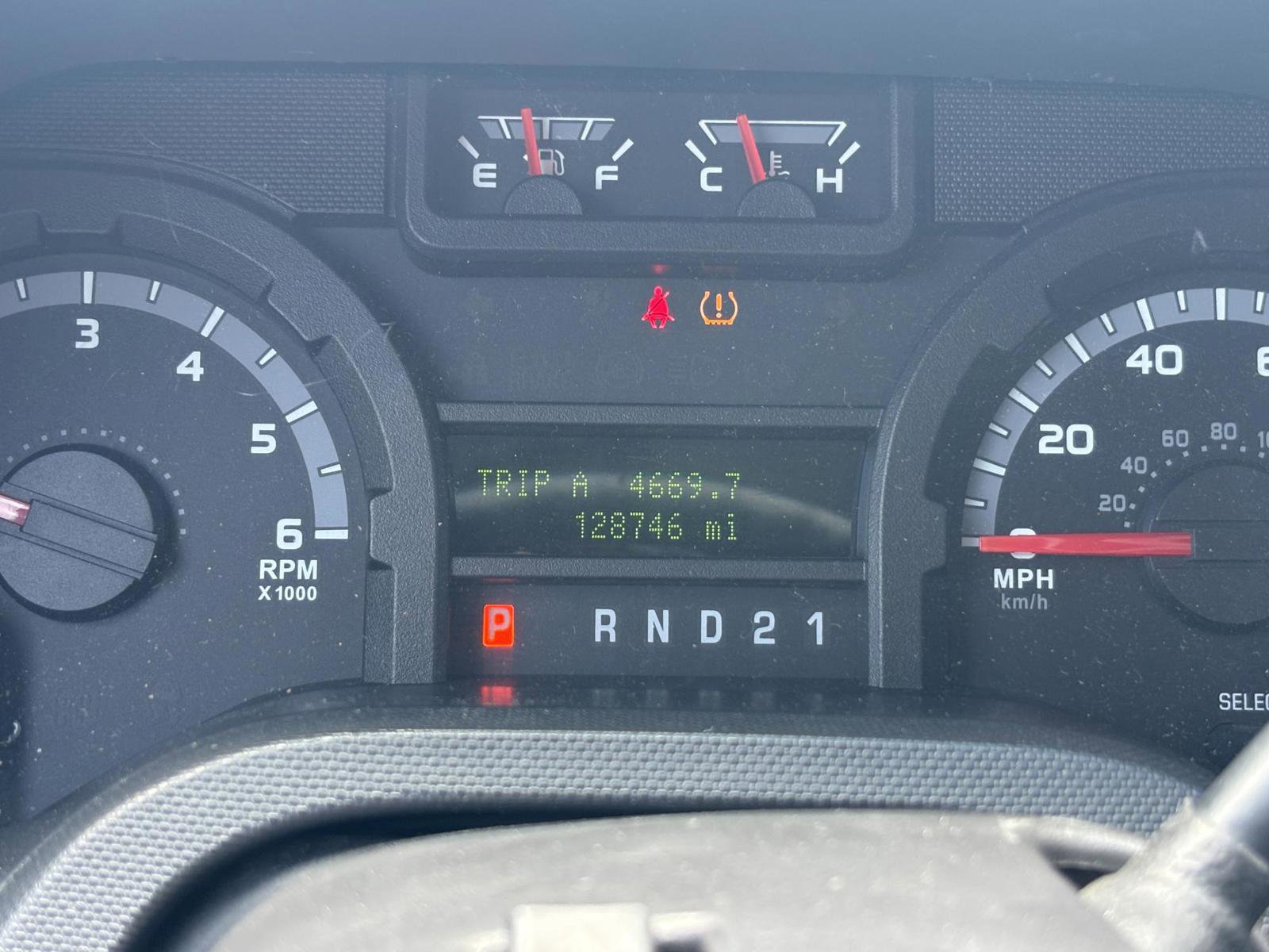 Used 2010 Ford E-350 and Econoline 350 XL image 15