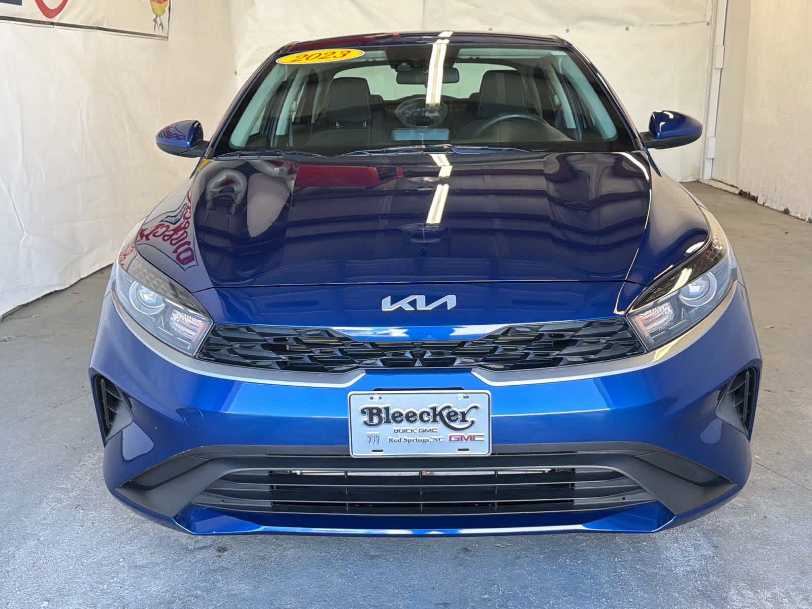 Used 2023 Kia Forte LXS FWD image 3