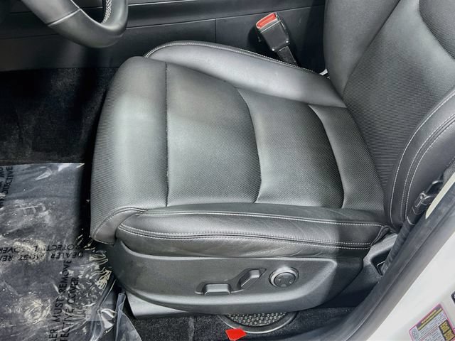 Used 2023 Genesis GV70 2.5T w/ Select Package AWD/4WD image 19