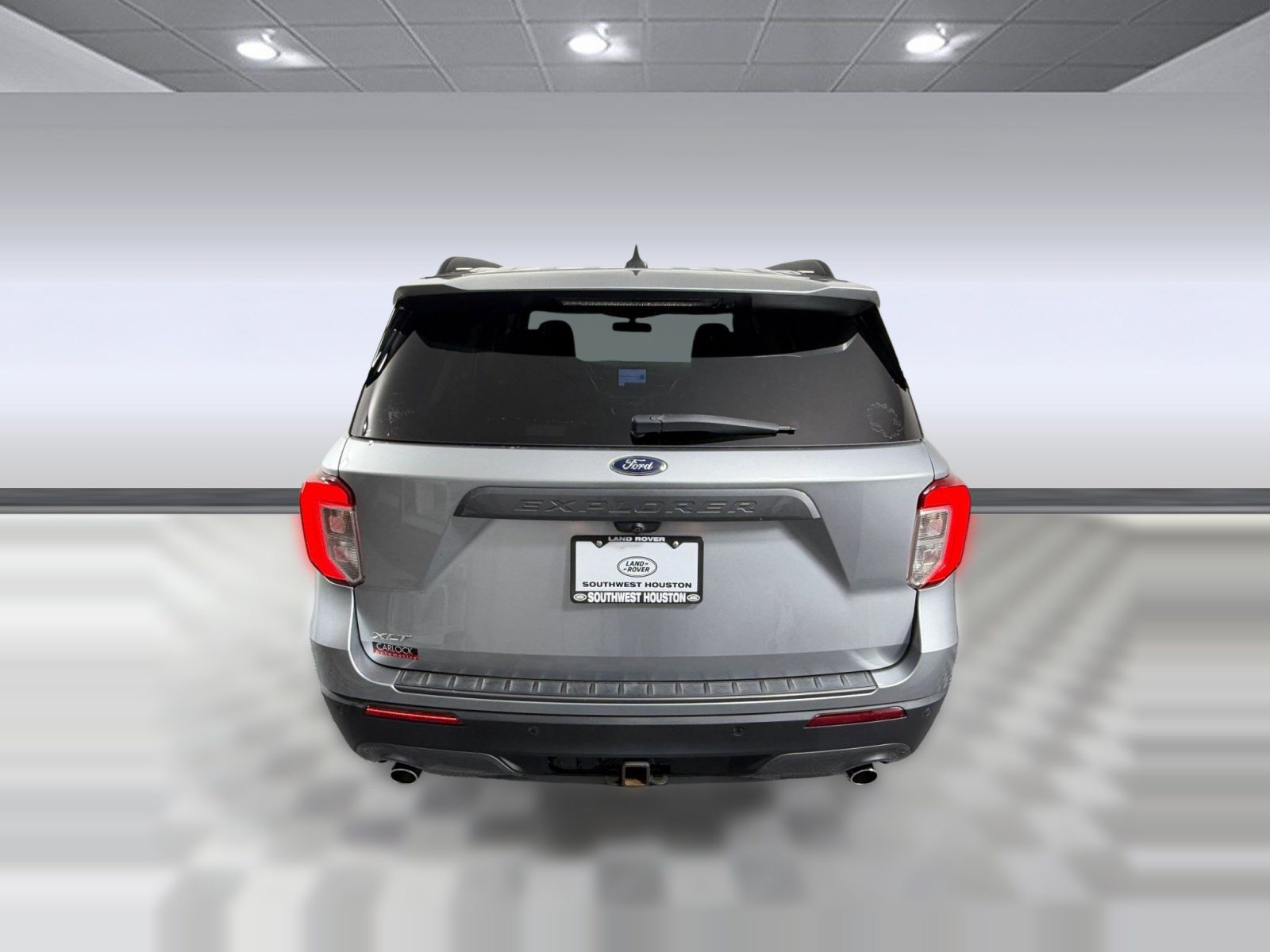 Used 2021 Ford Explorer XLT w/ Equipment Group 202A RWD image 10