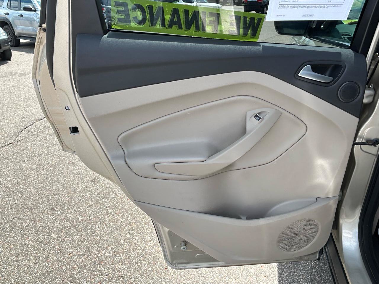 Used 2017 Ford Escape SE w/ Equipment Group 201A FWD image 13