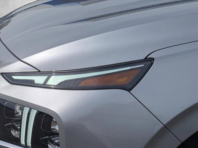 Used 2023 Hyundai Santa Fe Limited AWD/4WD image 9