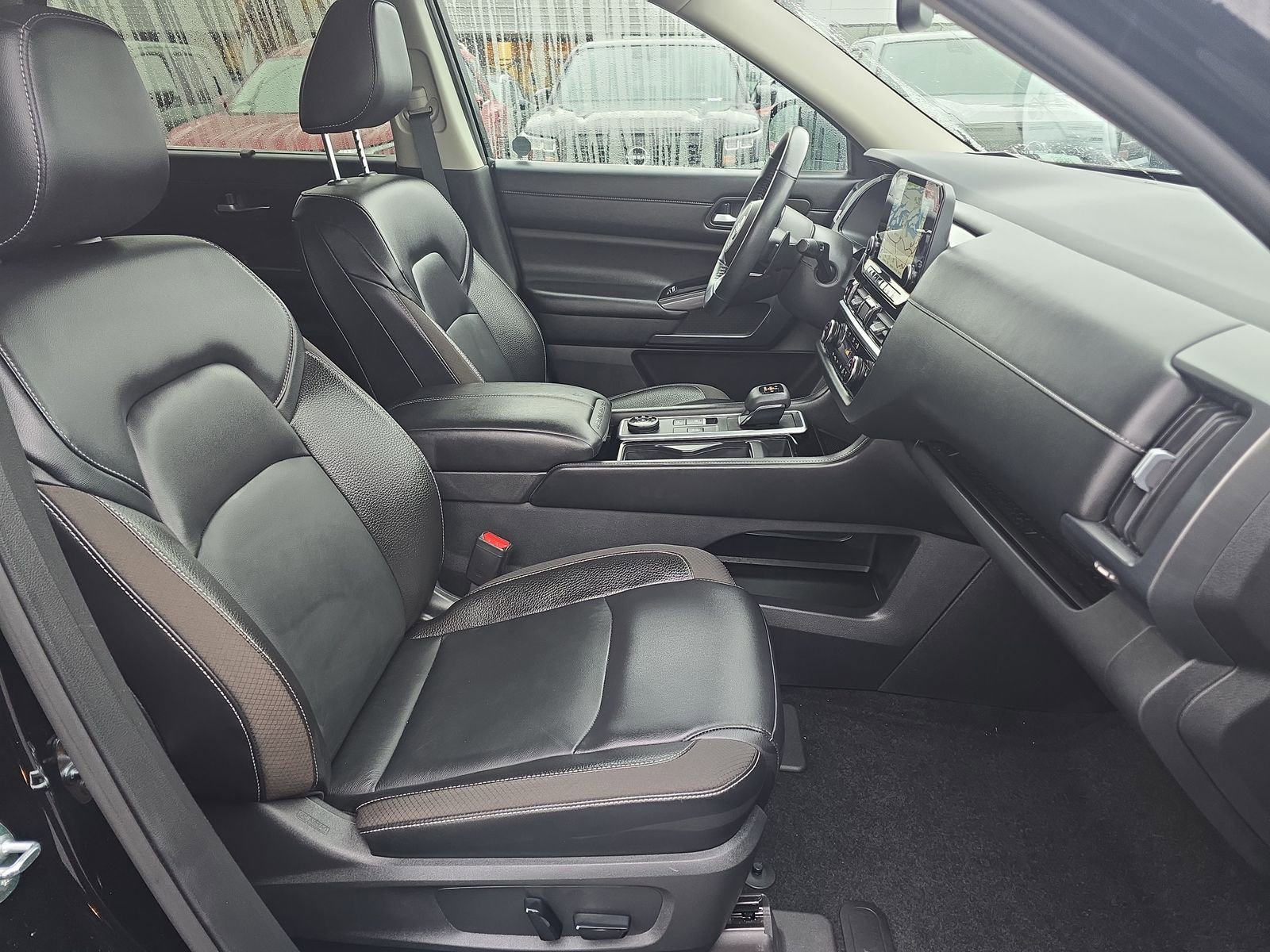 Used 2022 Nissan Pathfinder SL image 28